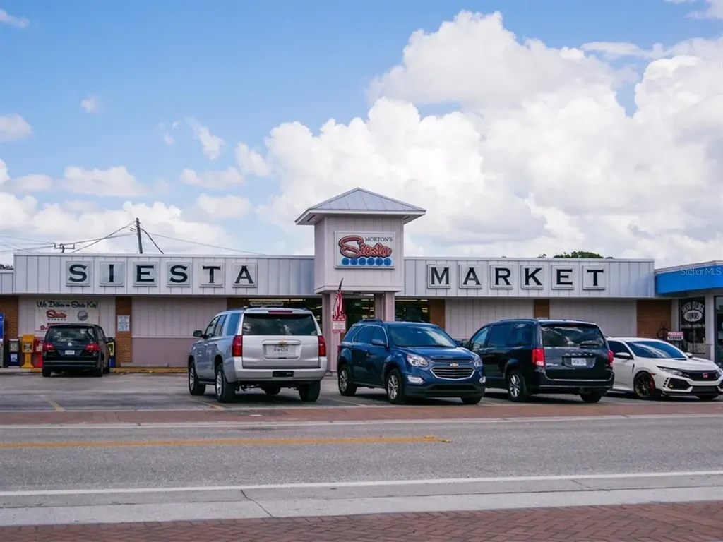 5927 Driftwood Avenue Sarasota FL 34231