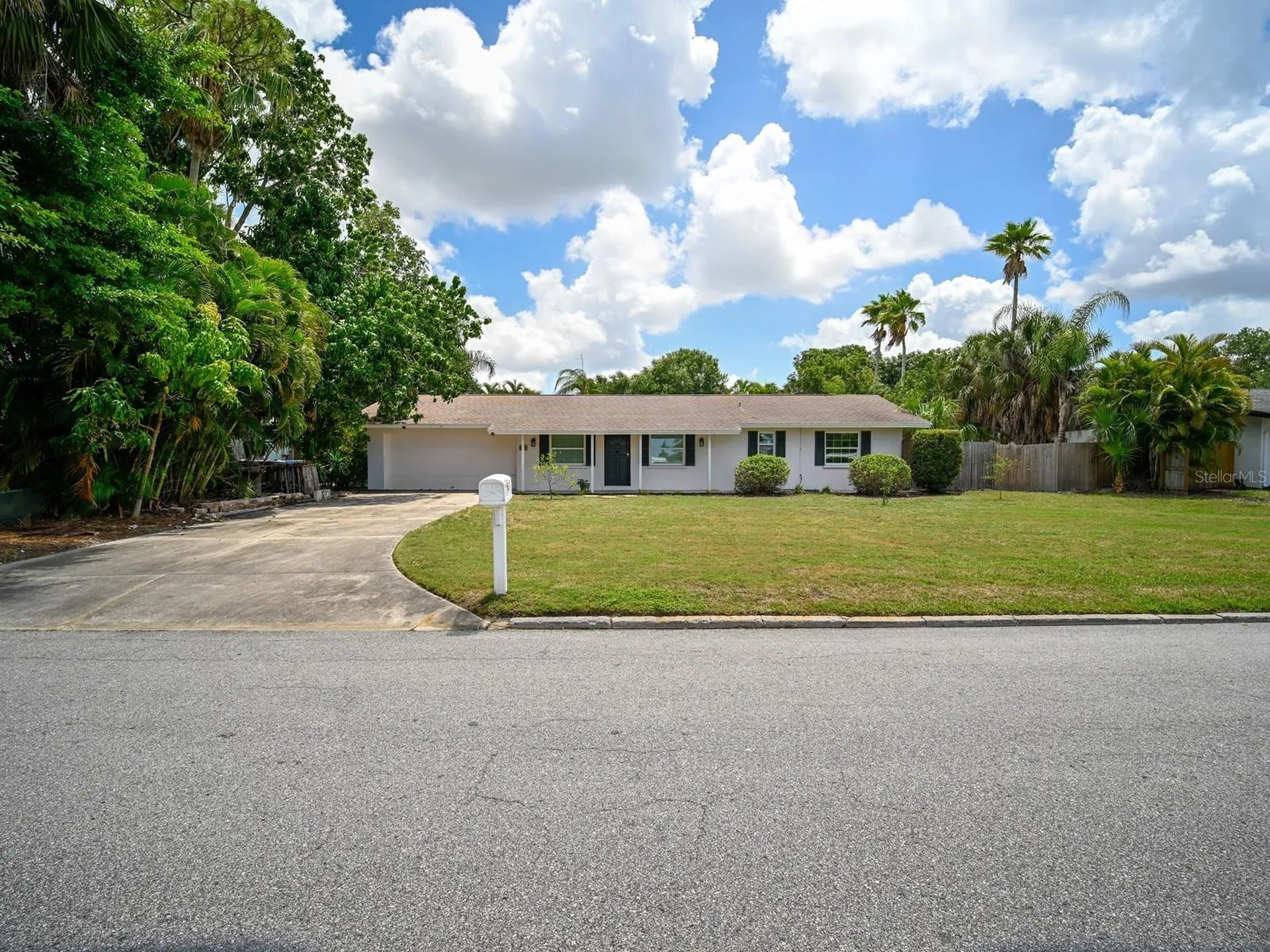 5927 Driftwood Avenue Sarasota FL 34231