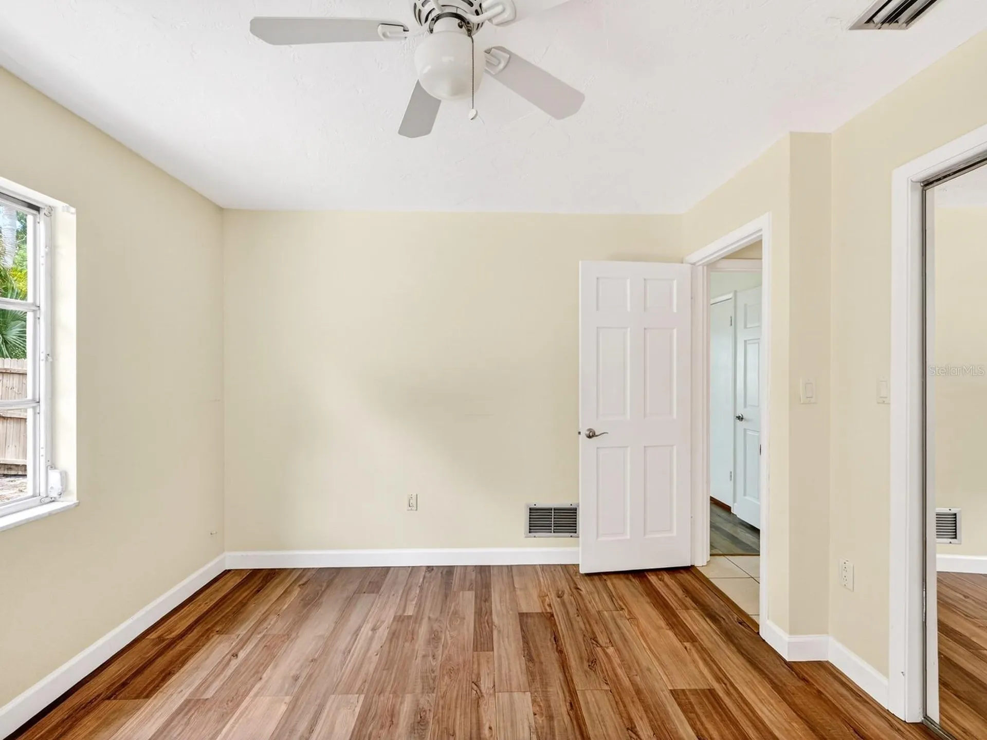5927 Driftwood Avenue Sarasota FL 34231
