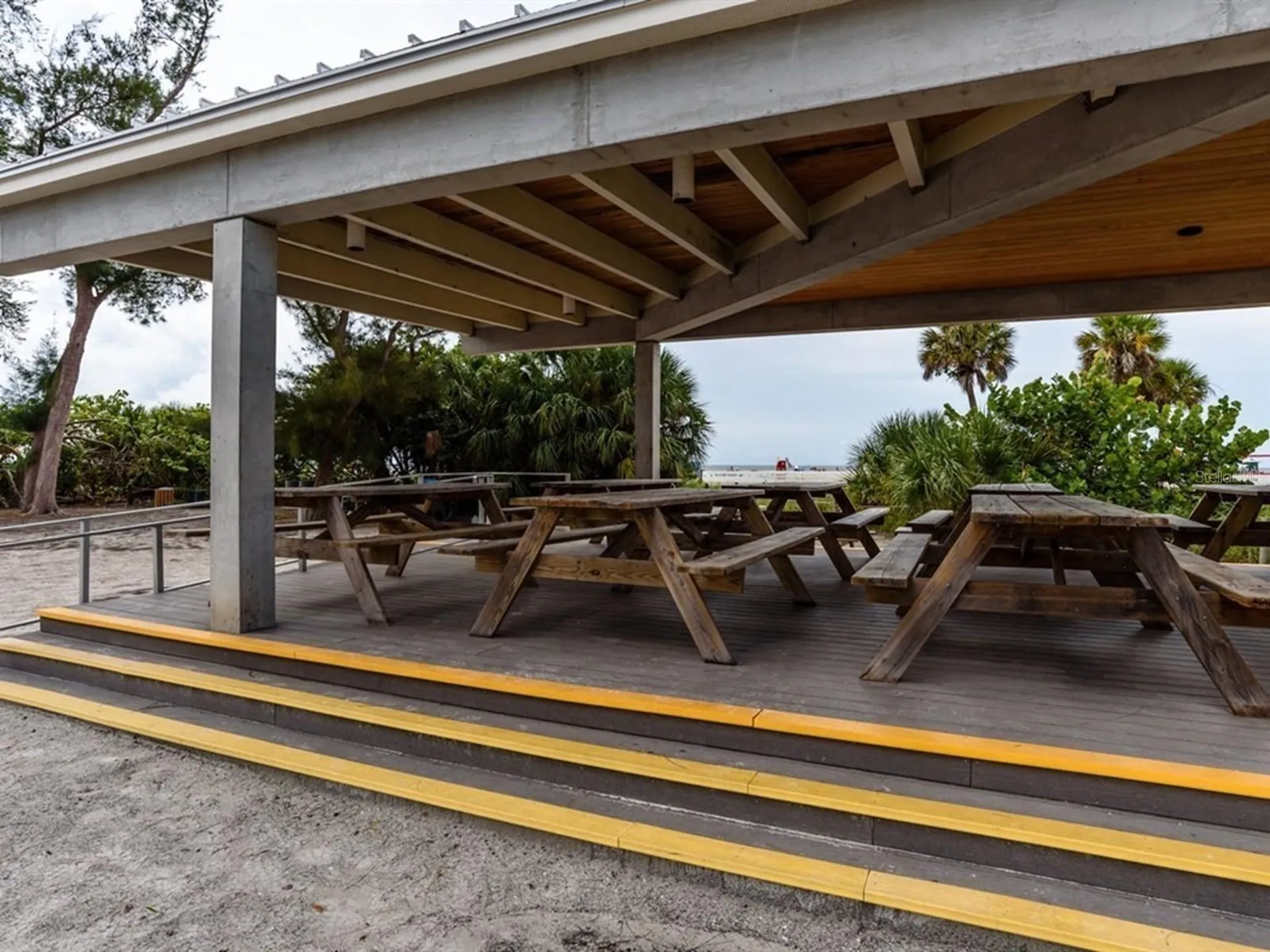 5927 Driftwood Avenue Sarasota FL 34231