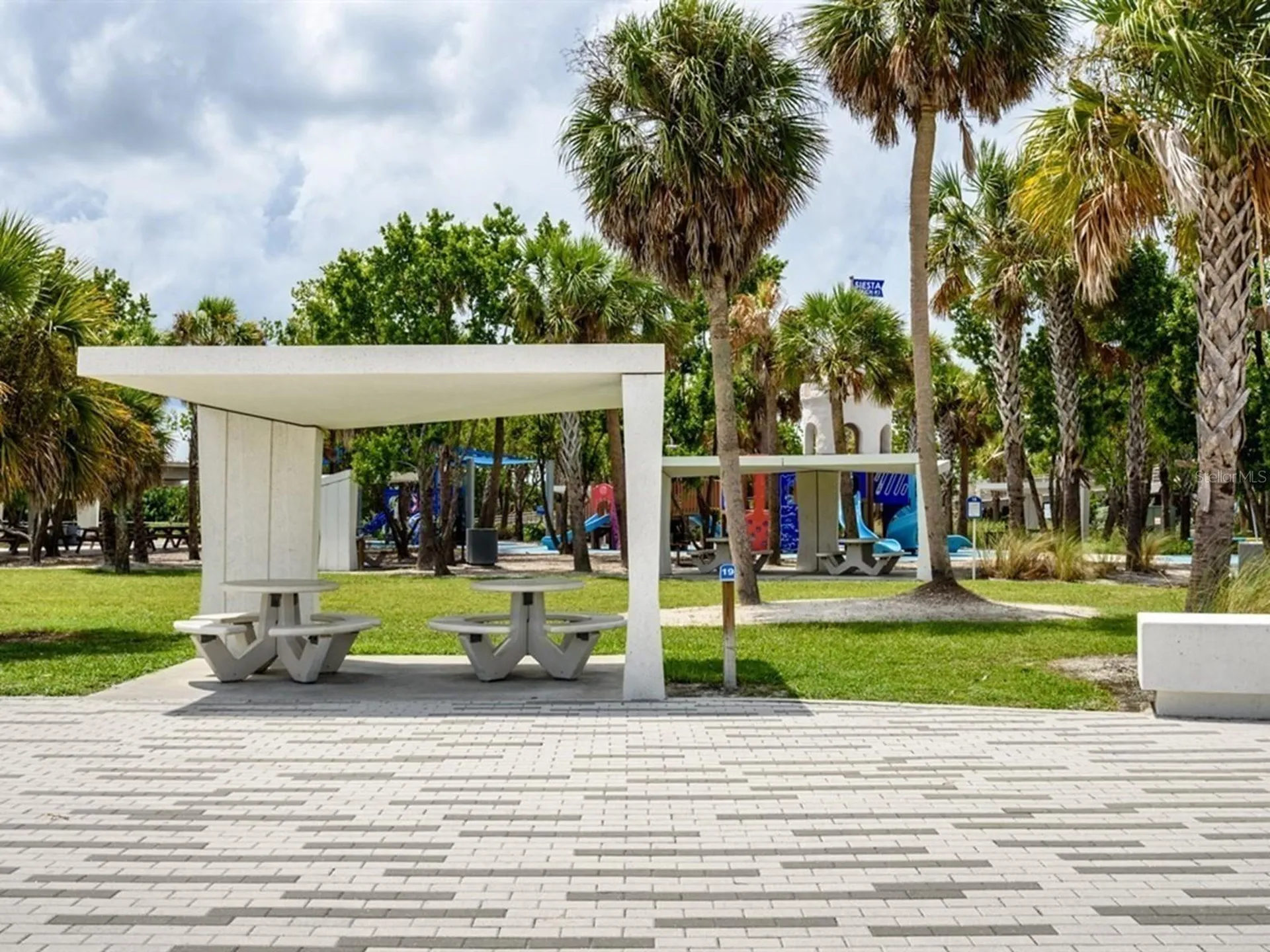 5927 Driftwood Avenue Sarasota FL 34231