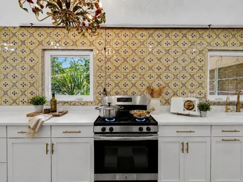 5927 Driftwood Avenue Sarasota FL 34231