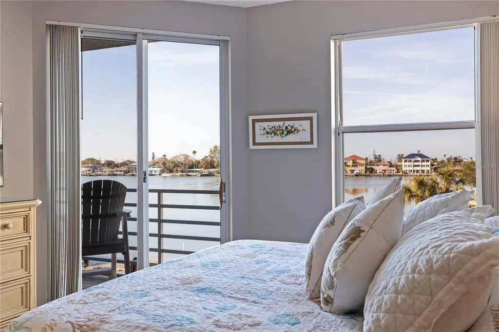 7902 Sailboat Key Boulevard S South Pasadena FL 33707