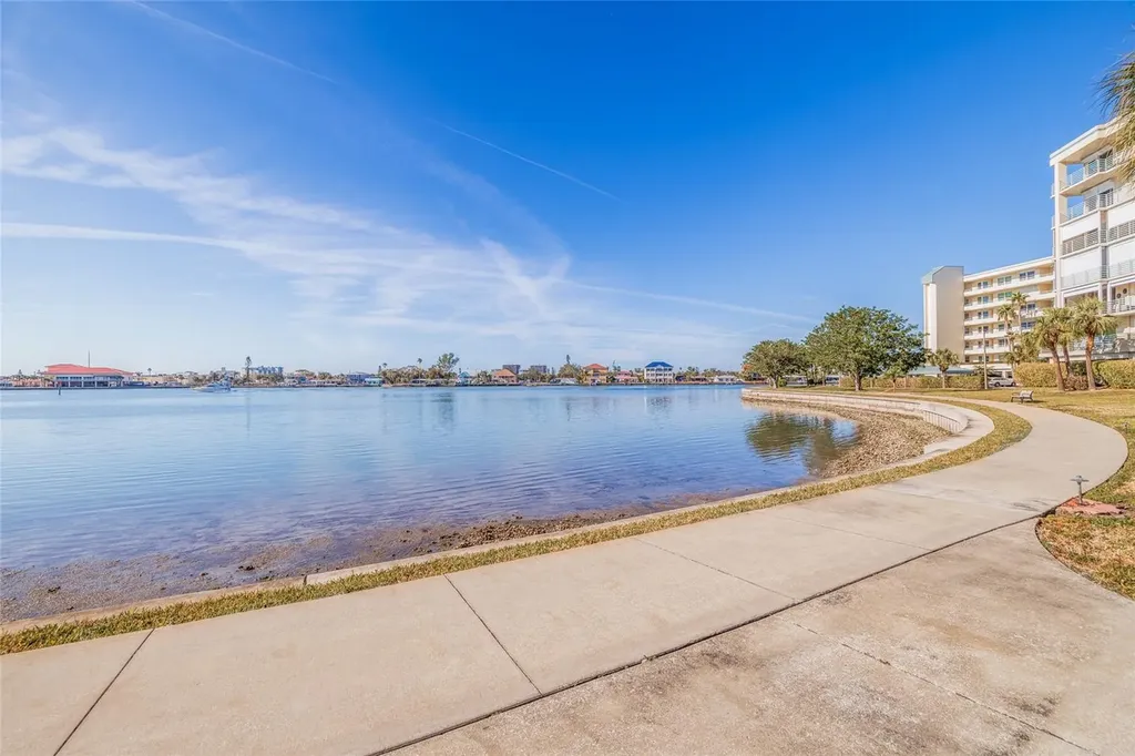 7902 Sailboat Key Boulevard S South Pasadena FL 33707
