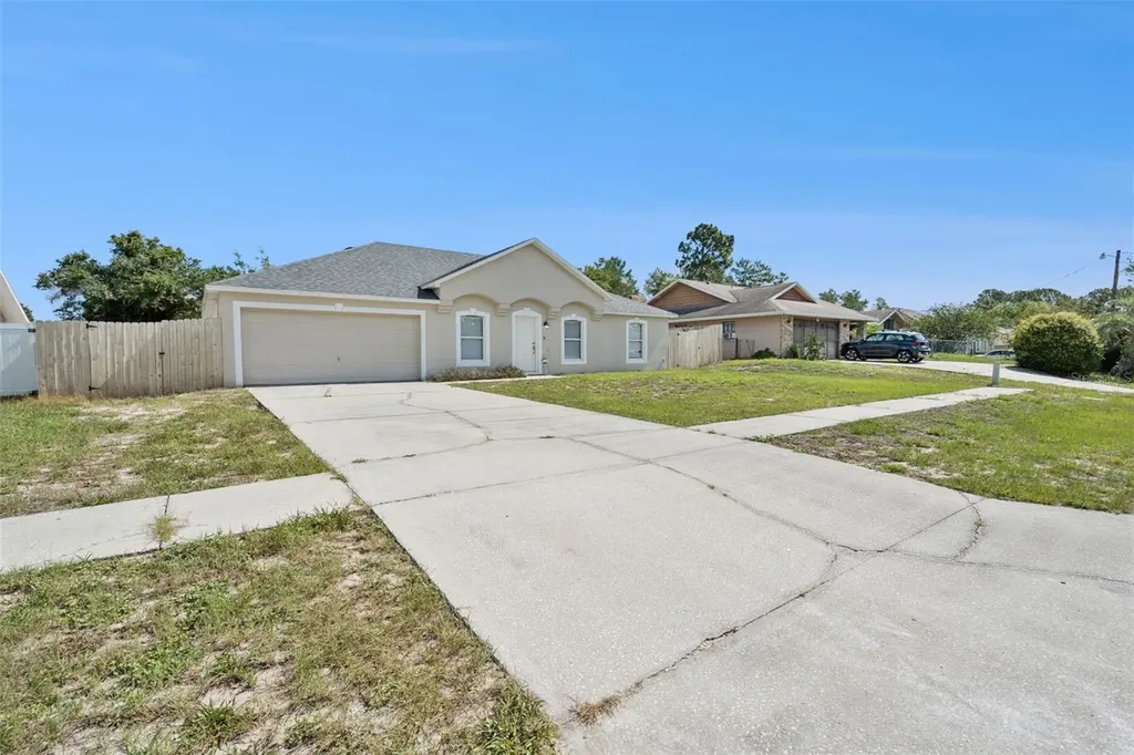 3076 Norlina Street Deltona FL 32738