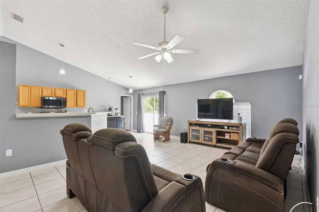 3076 Norlina Street Deltona FL 32738