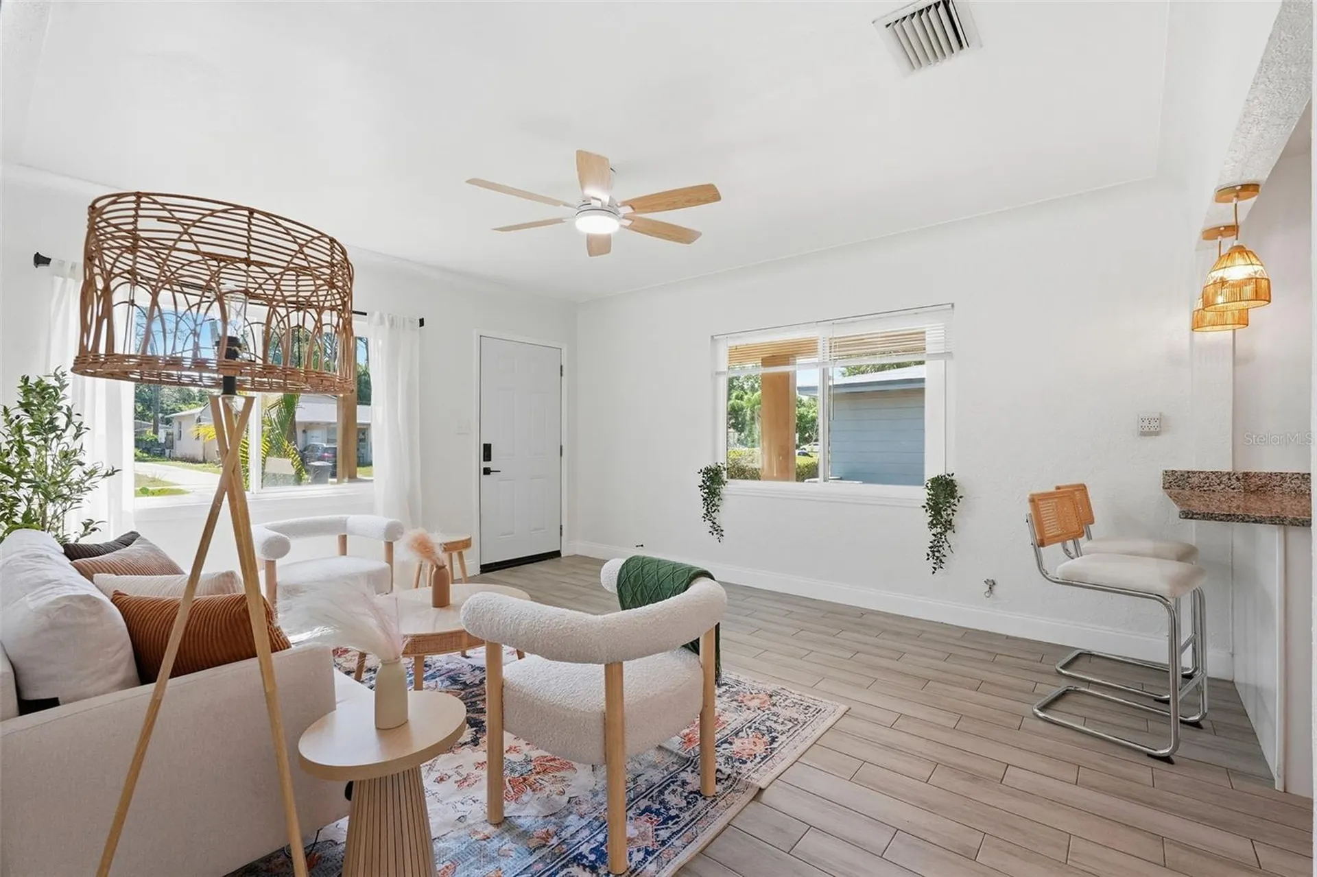 2855 Valencia Way S St Petersburg FL 33705