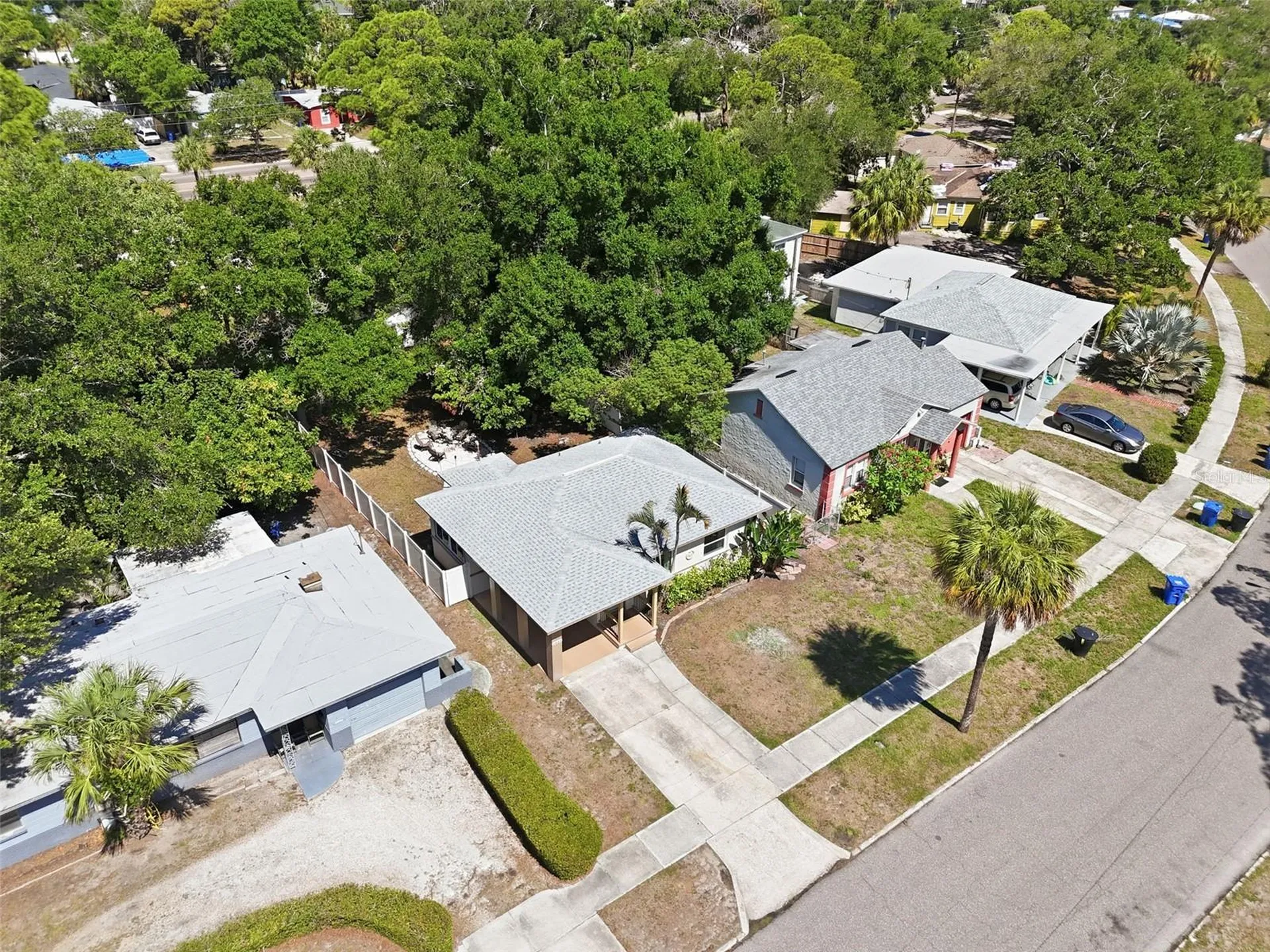 2855 Valencia Way S St Petersburg FL 33705