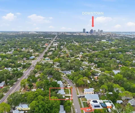 2855 Valencia Way S St Petersburg FL 33705