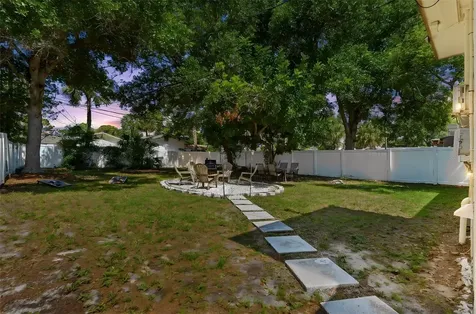 2855 Valencia Way S St Petersburg FL 33705