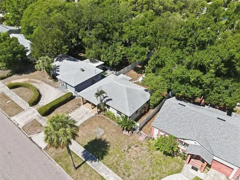2855 Valencia Way S St Petersburg FL 33705