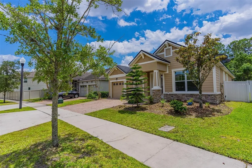 5278 Dove Tree Street Orlando FL 32811