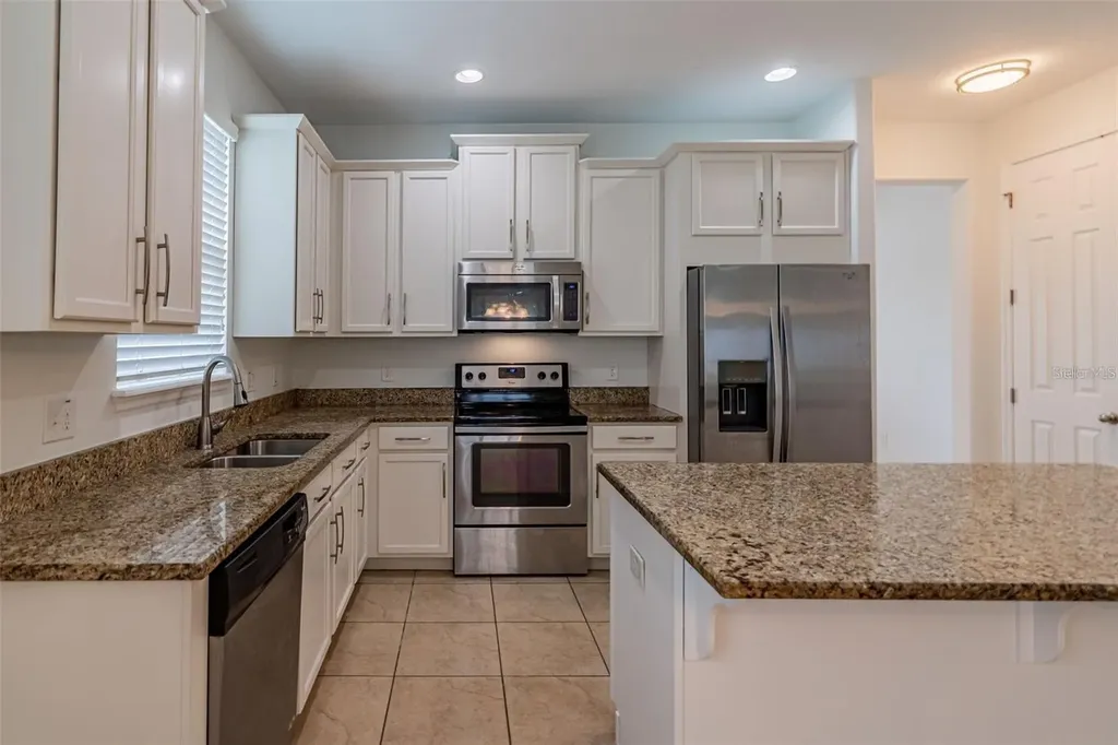 5278 Dove Tree Street Orlando FL 32811