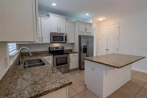 5278 Dove Tree Street Orlando FL 32811
