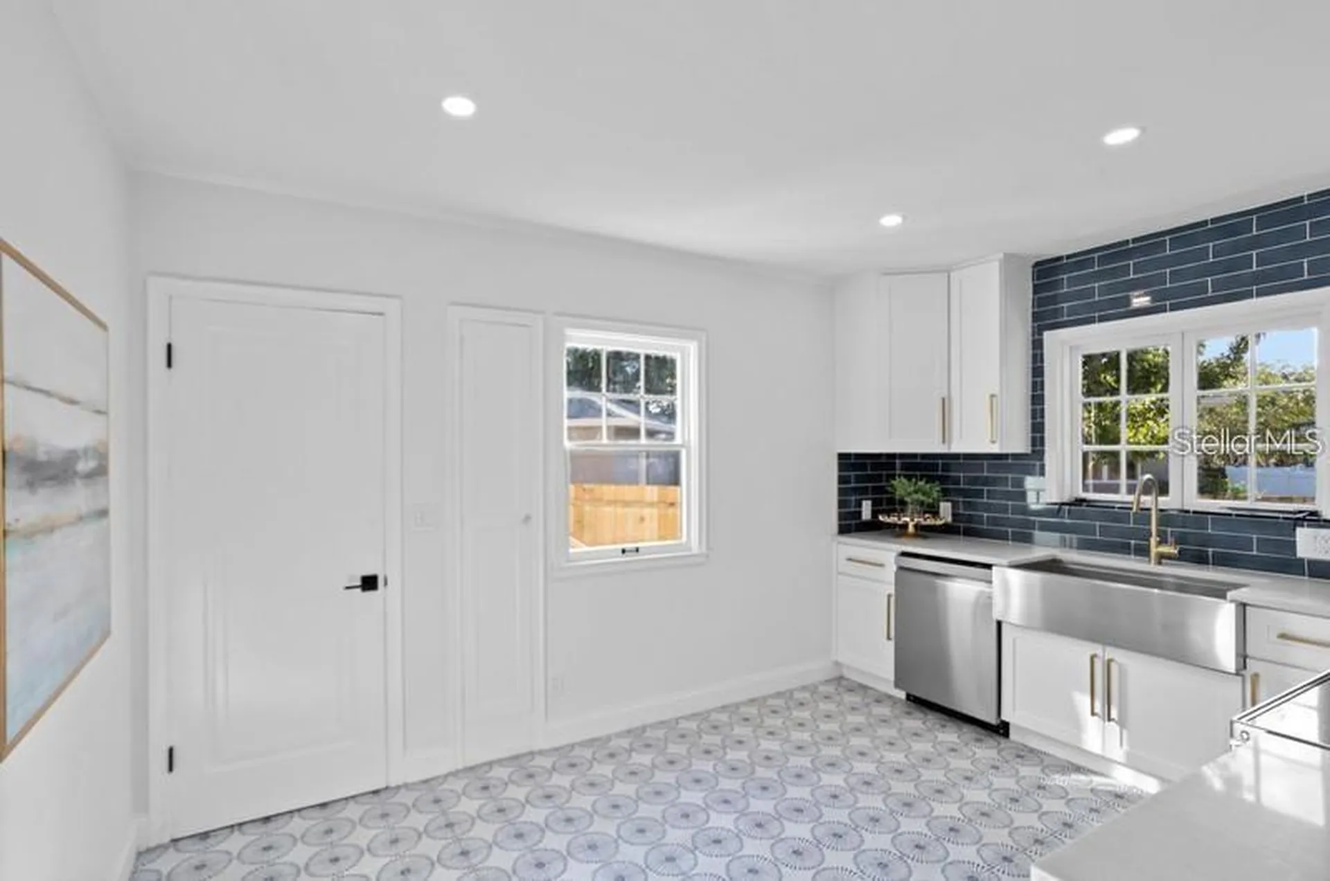 1224 Greenwood Avenue N St Petersburg FL 33704