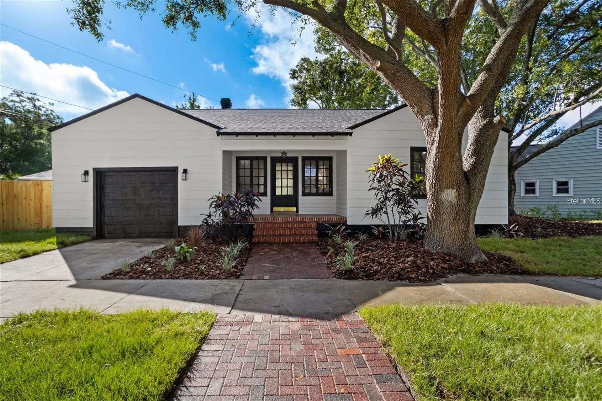 1224 Greenwood Avenue N St Petersburg FL 33704