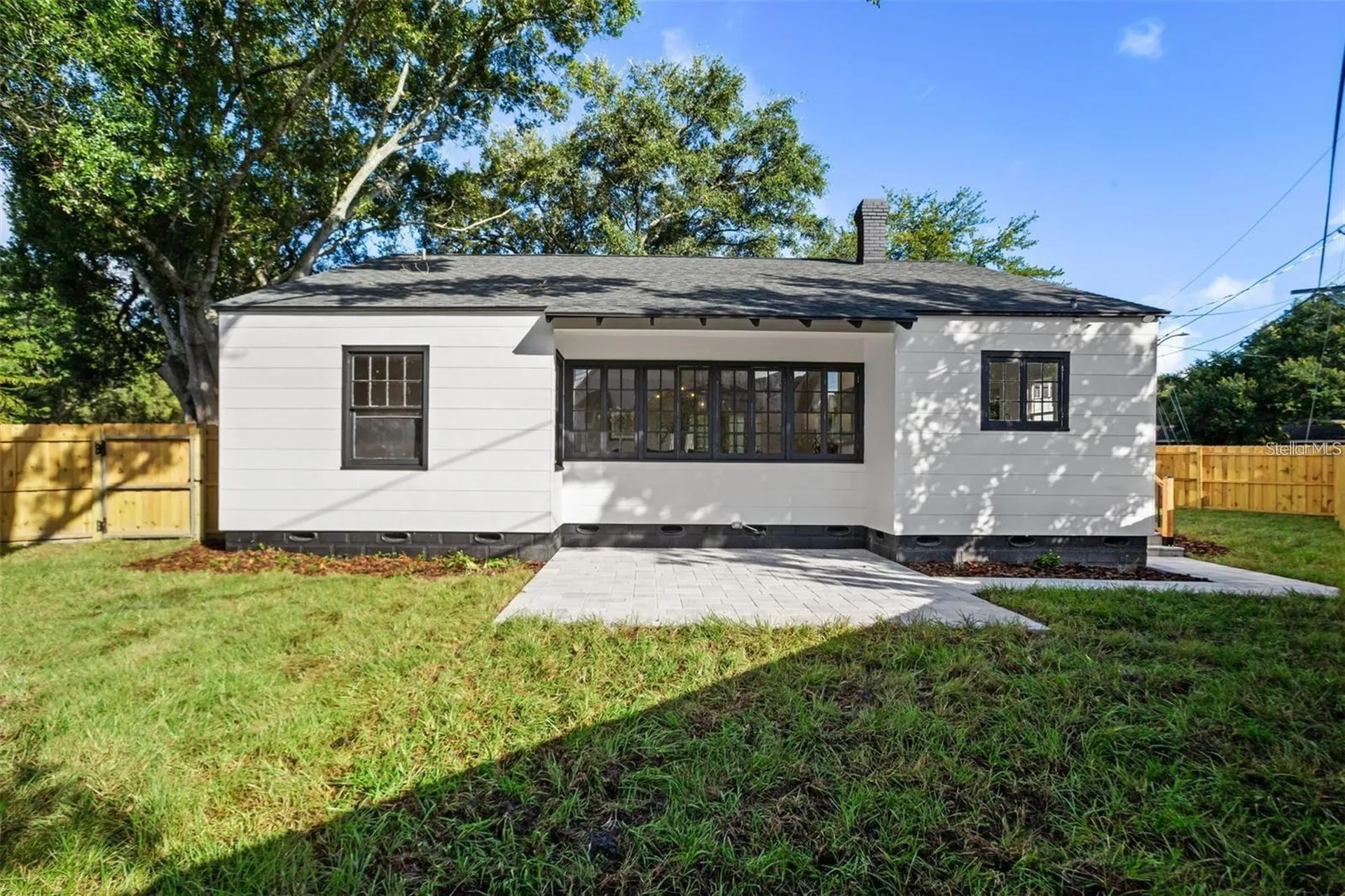 1224 Greenwood Avenue N St Petersburg FL 33704