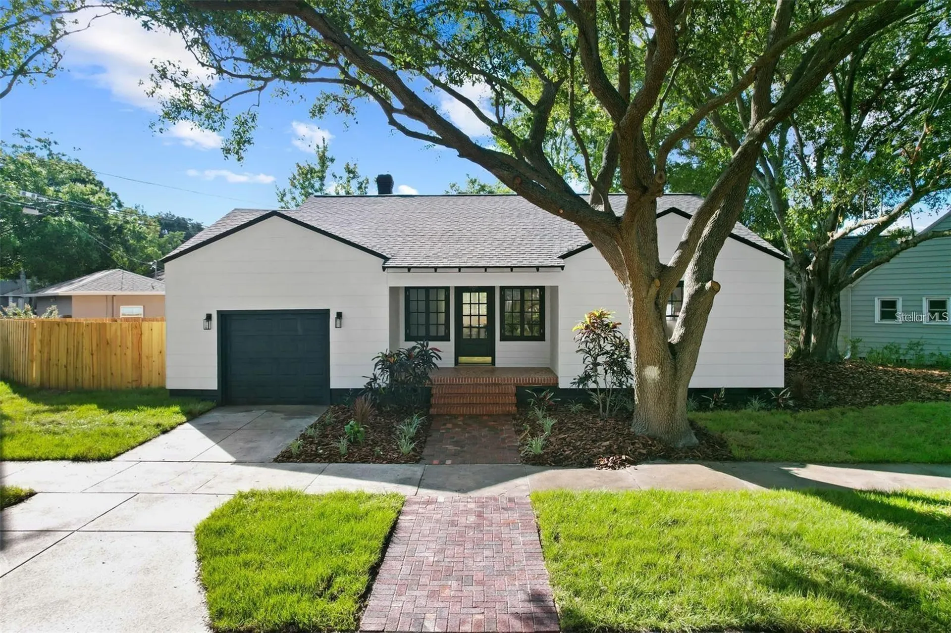 1224 Greenwood Avenue N St Petersburg FL 33704
