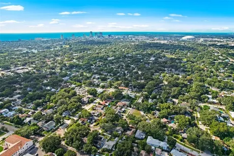 1224 Greenwood Avenue N St Petersburg FL 33704