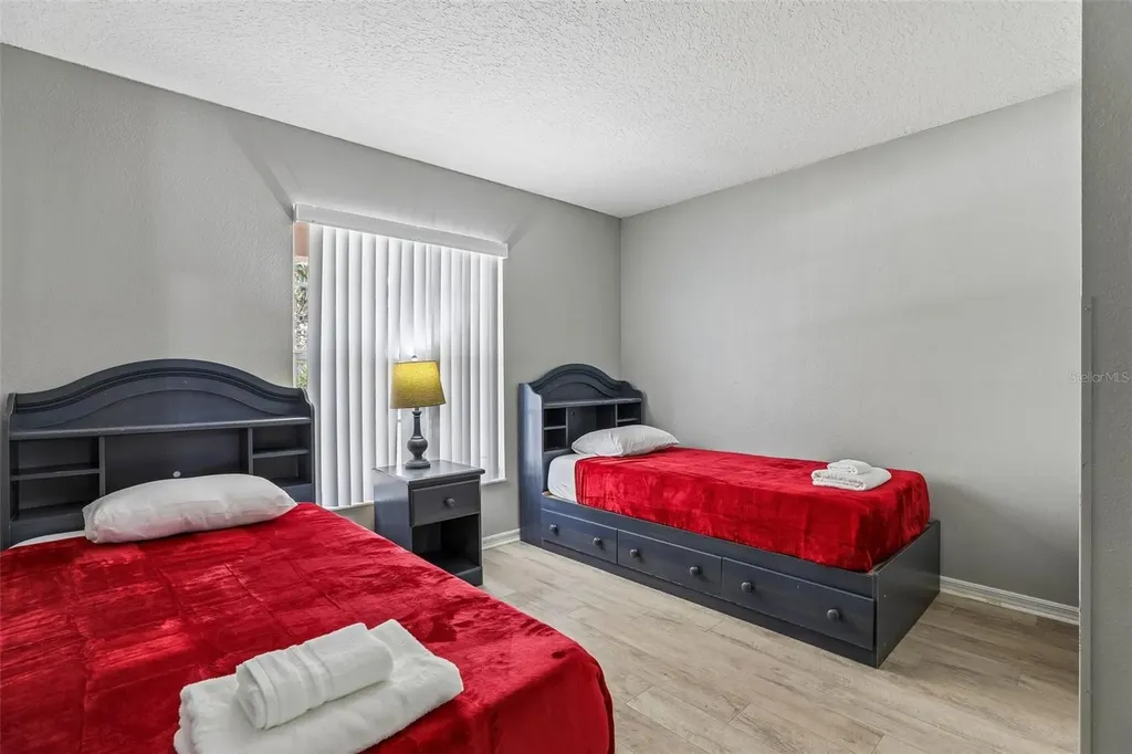 536 Pine Cone Drive Davenport FL 33897