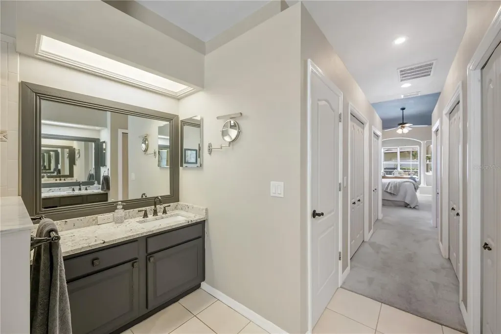 4315 Faircourt Drive Valrico FL 33596