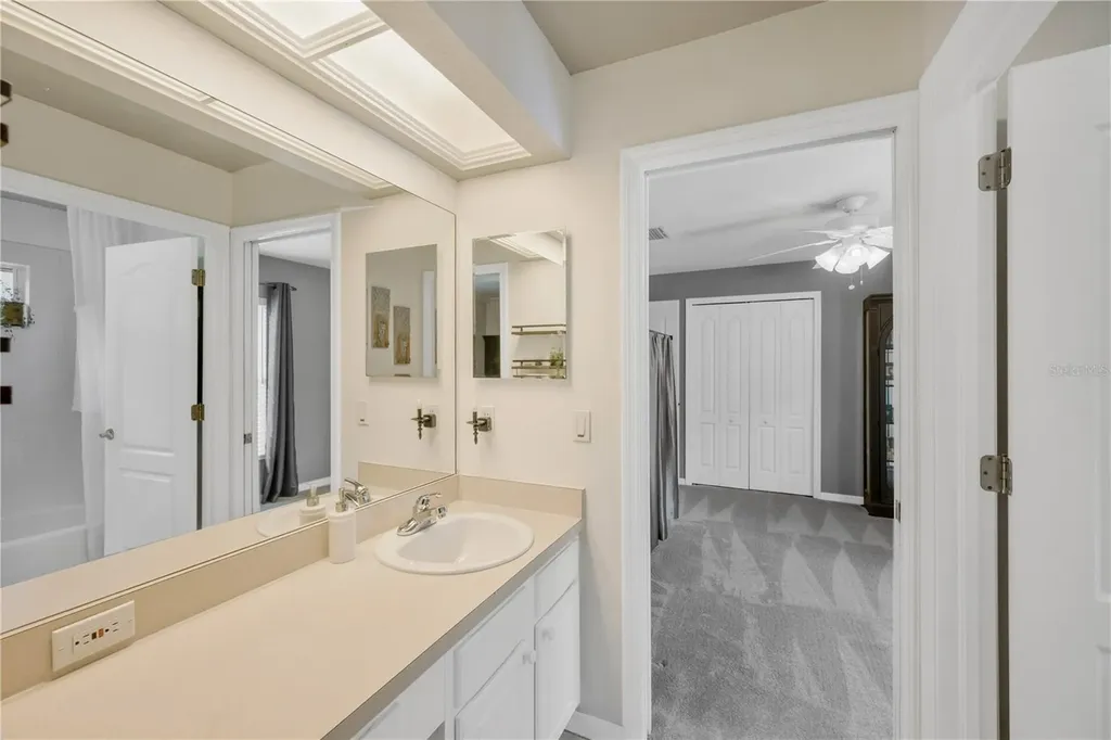 4315 Faircourt Drive Valrico FL 33596