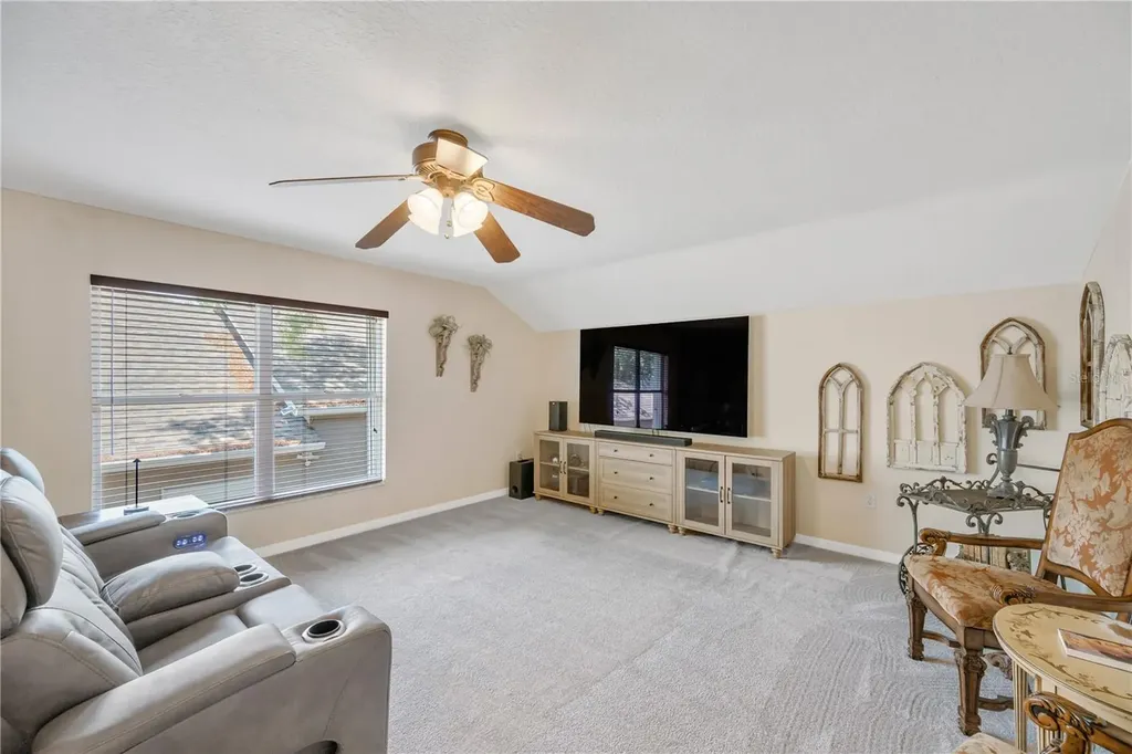 4315 Faircourt Drive Valrico FL 33596