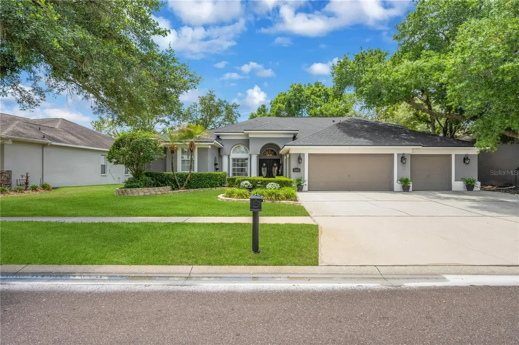 4315 Faircourt Drive Valrico FL 33596