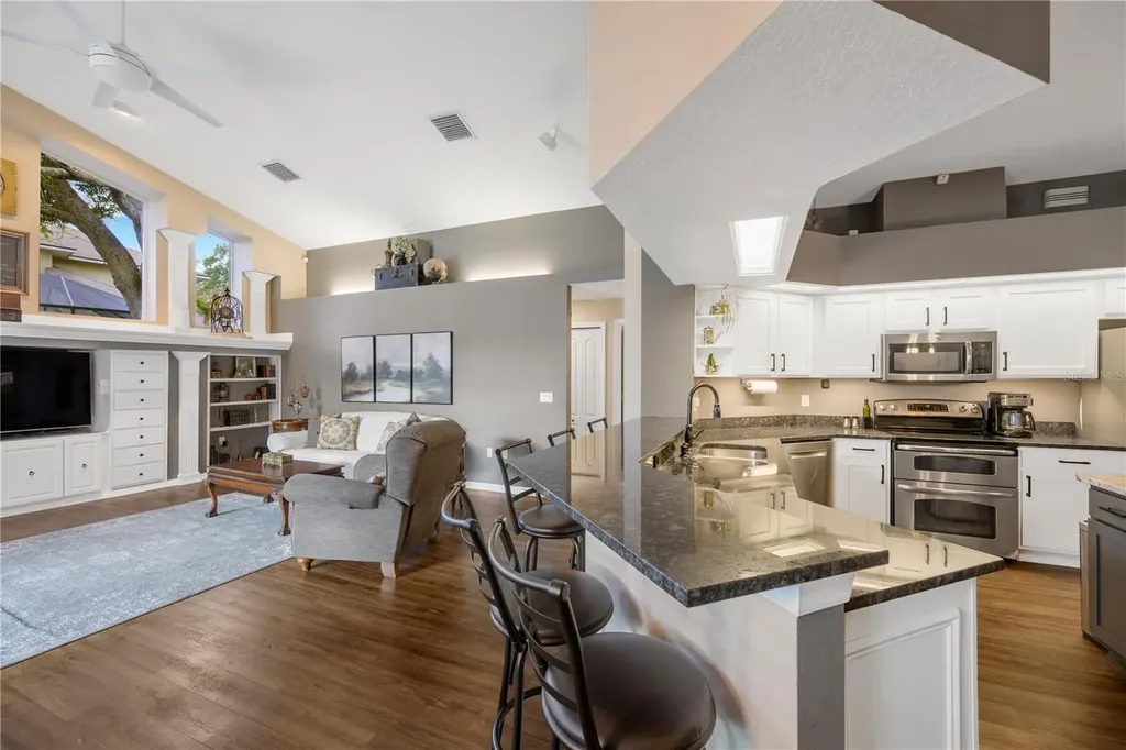 4315 Faircourt Drive Valrico FL 33596