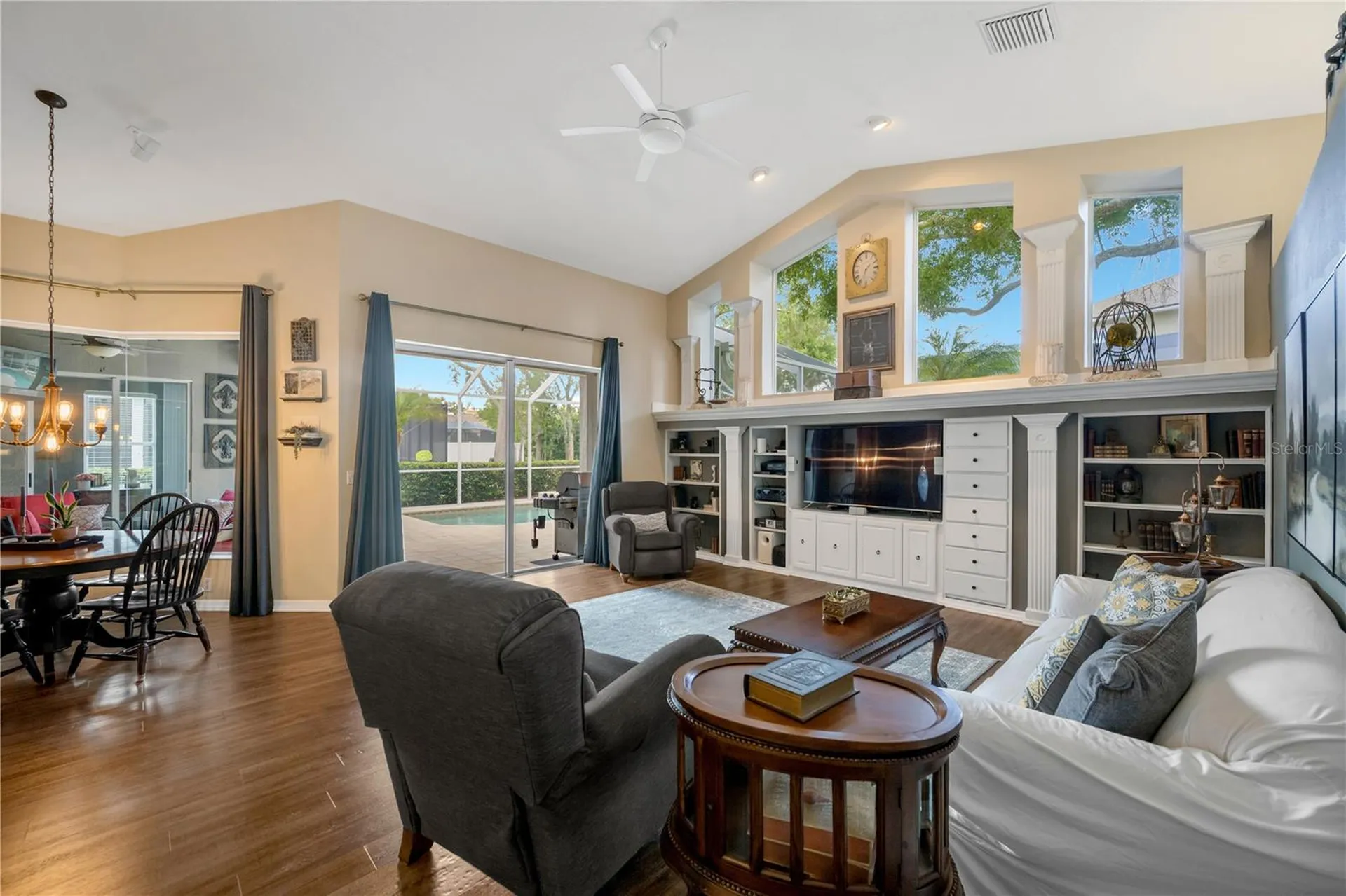 4315 Faircourt Drive Valrico FL 33596