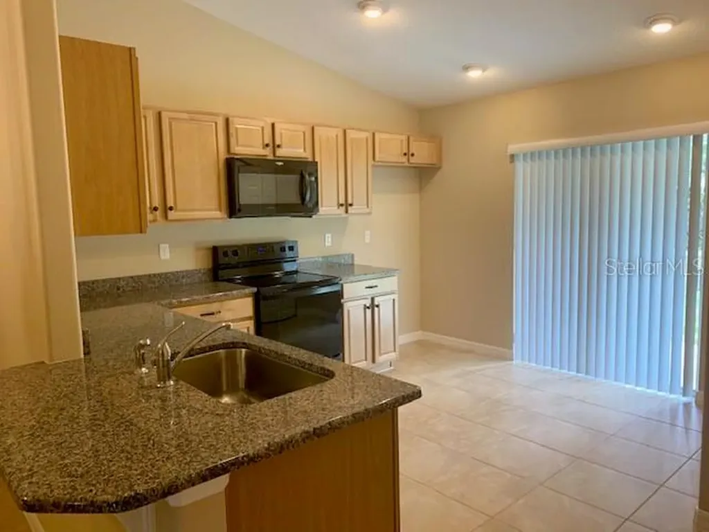 21 Farnell Lane Palm Coast FL 32137