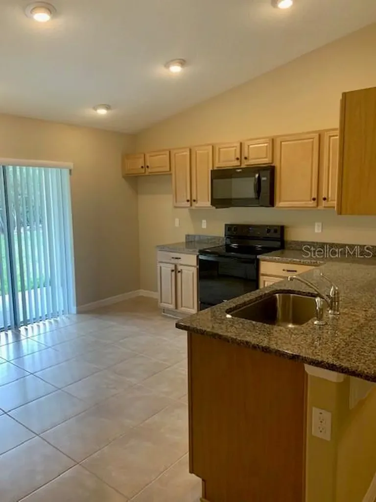 21 Farnell Lane Palm Coast FL 32137