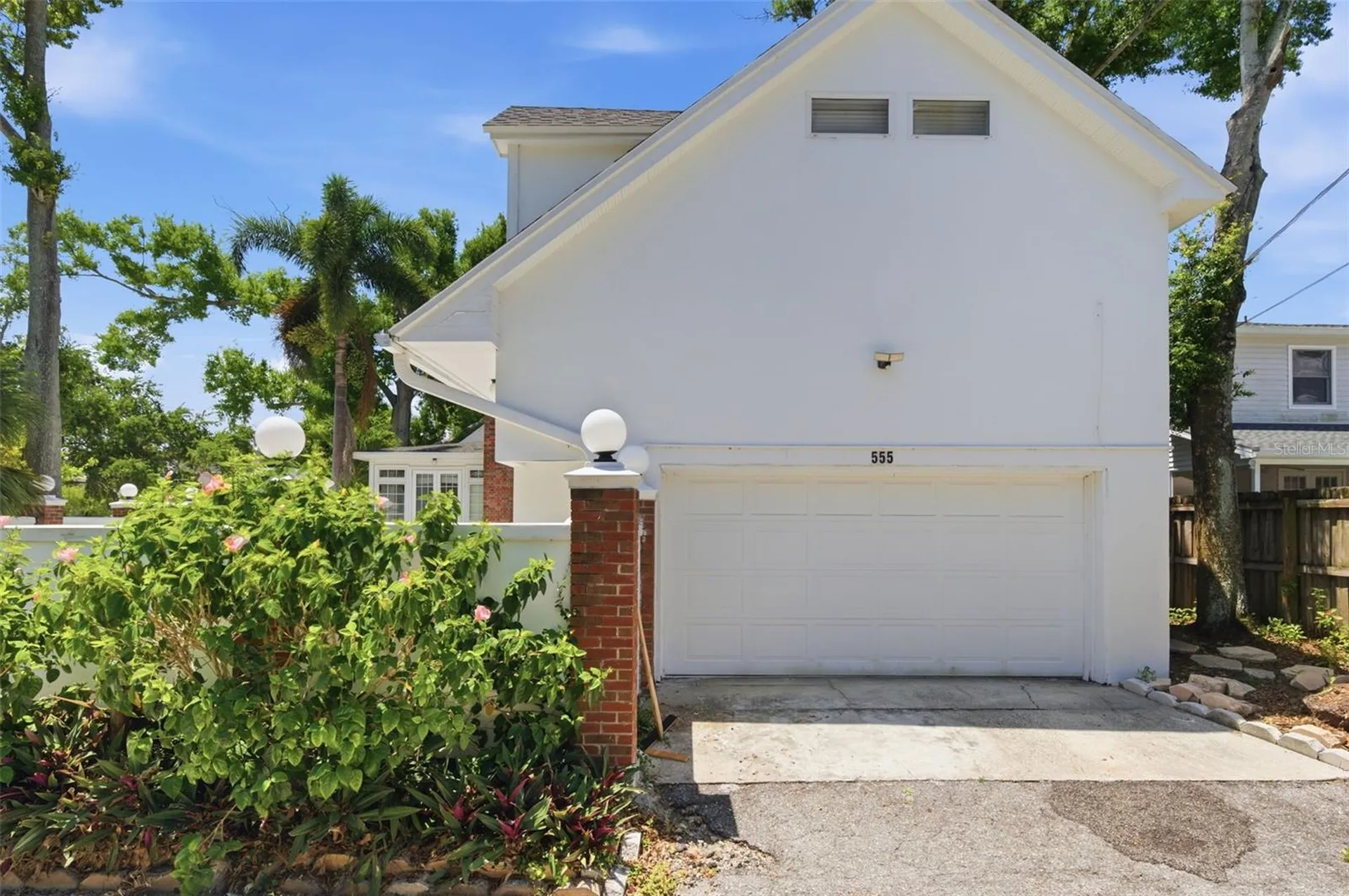 555 18th Avenue NE St Petersburg FL 33704