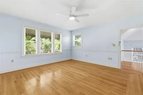 555 18th Avenue NE St Petersburg FL 33704