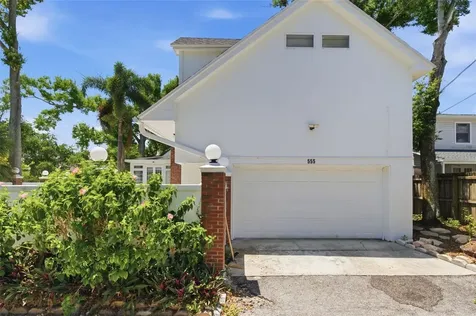 555 18th Avenue NE St Petersburg FL 33704