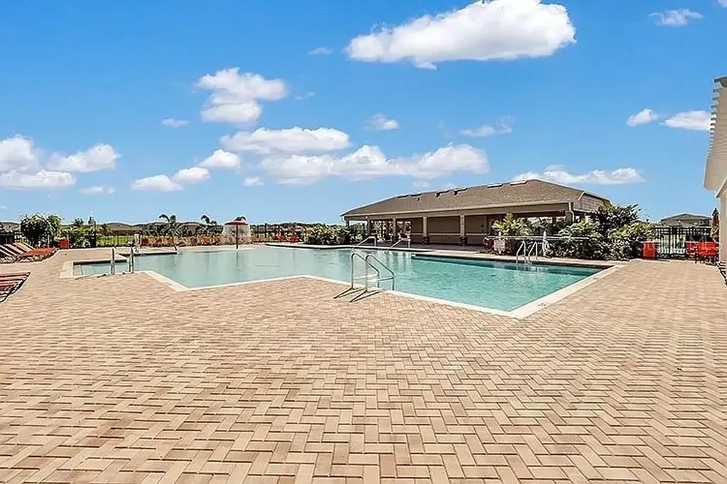 452 Noble Avenue Davenport FL 33837