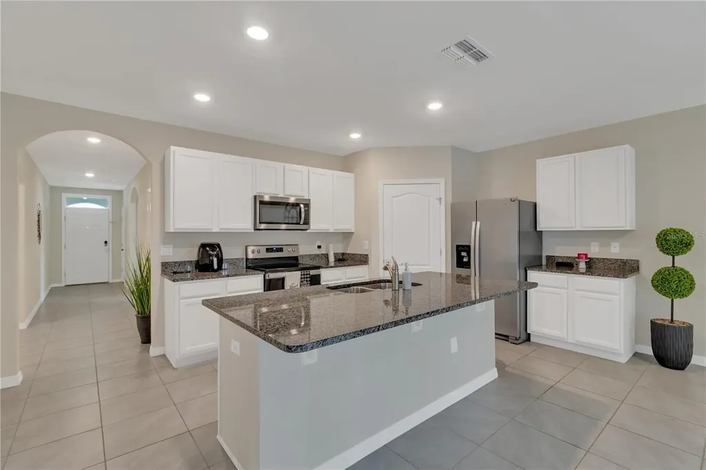 452 Noble Avenue Davenport FL 33837