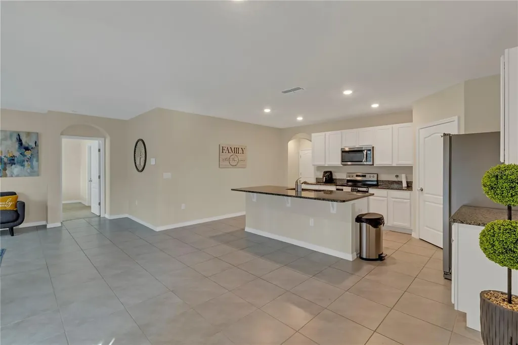 452 Noble Avenue Davenport FL 33837
