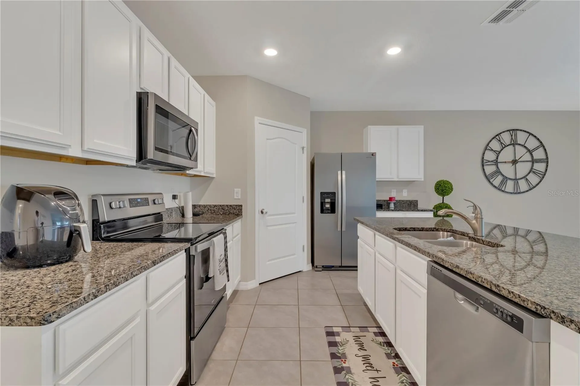 452 Noble Avenue Davenport FL 33837