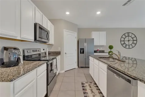 452 Noble Avenue Davenport FL 33837