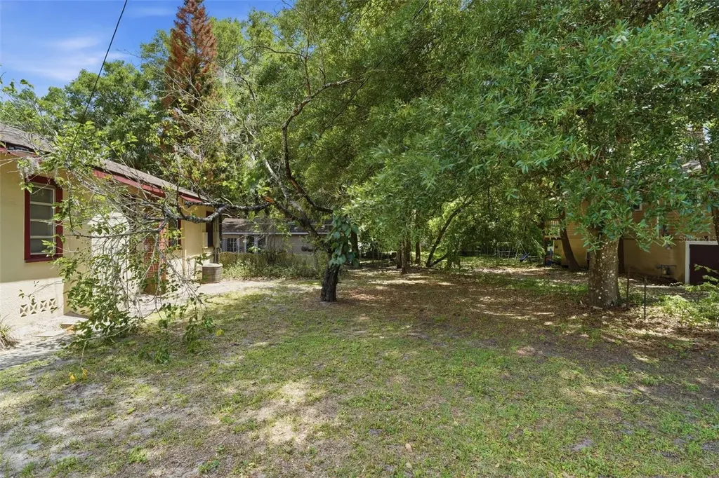 718 E New York Avenue Deland FL 32724
