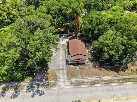 718 E New York Avenue Deland FL 32724
