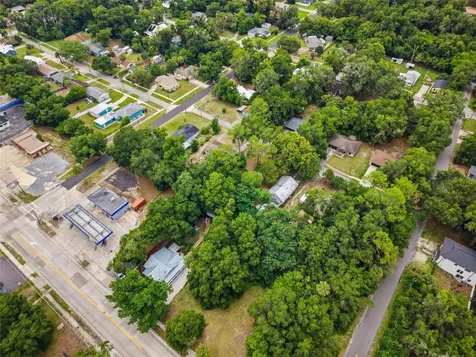 718 E New York Avenue Deland FL 32724