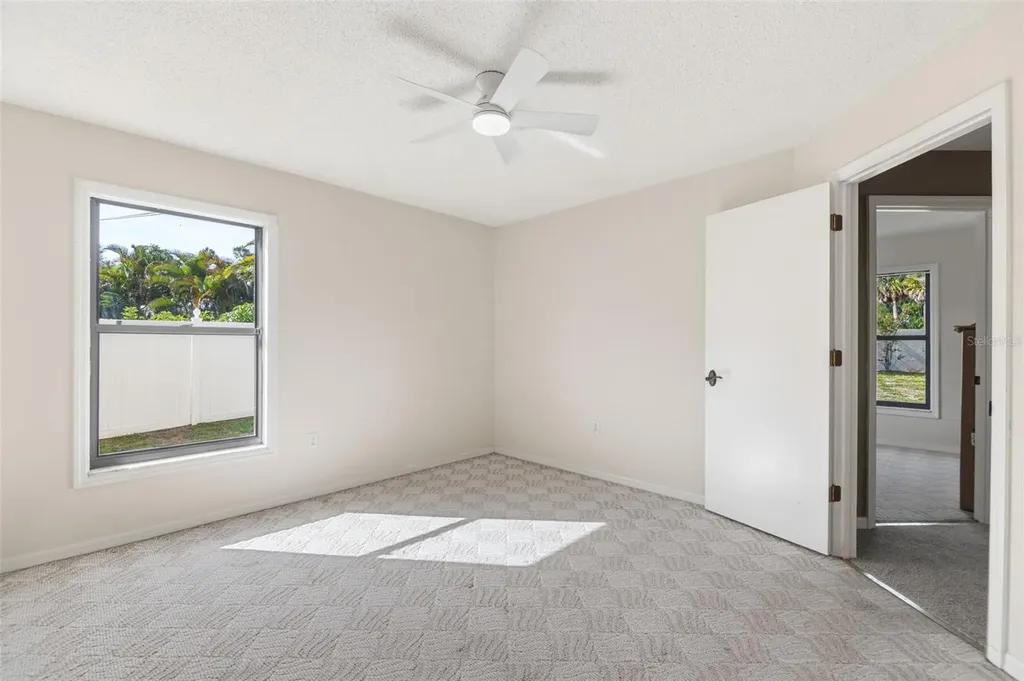 8432 Palm Lakes Court Sarasota FL 34243