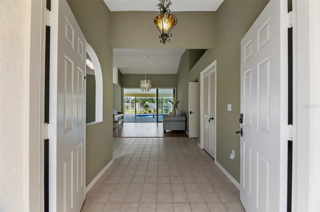 8432 Palm Lakes Court Sarasota FL 34243