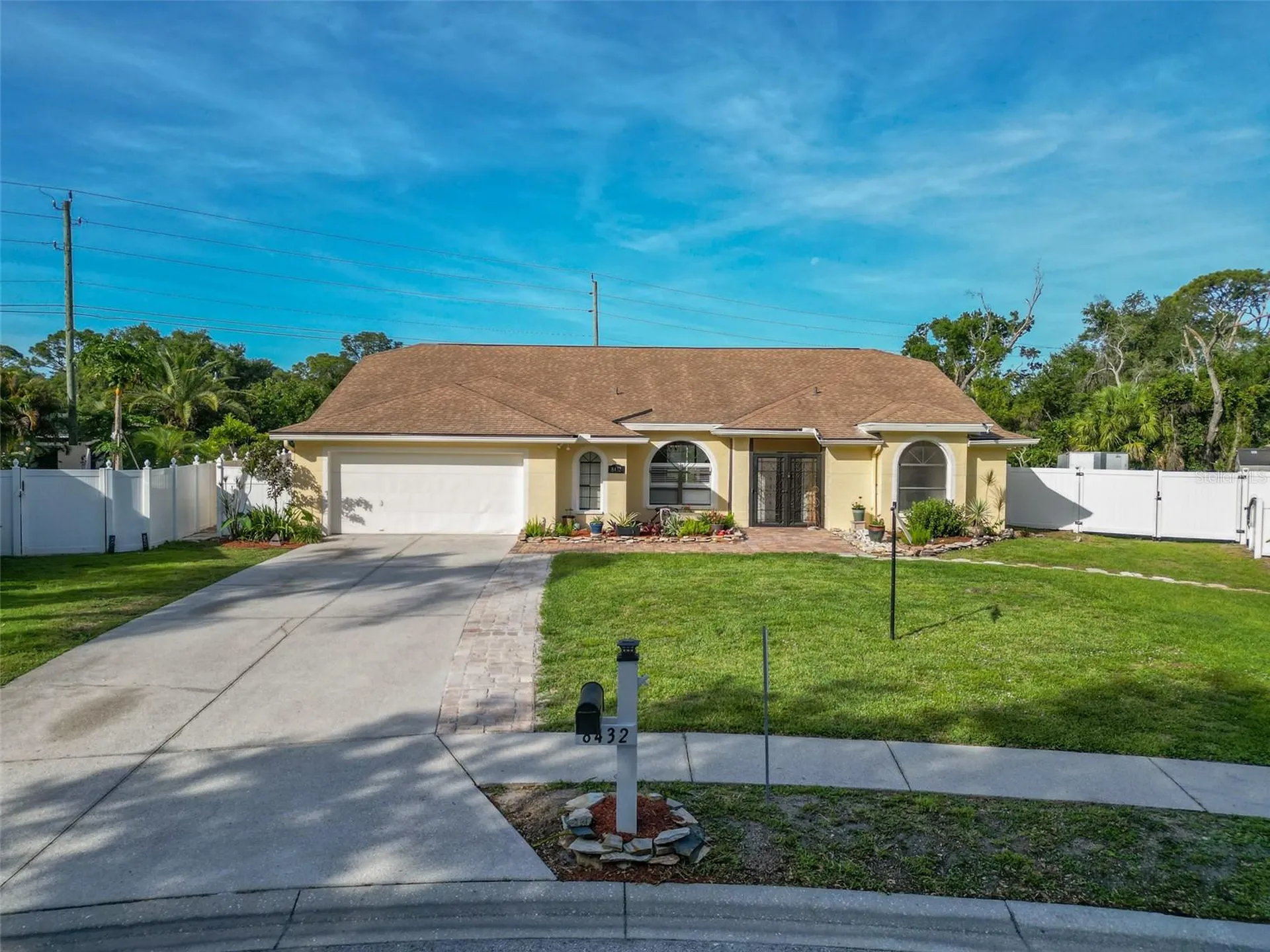 8432 Palm Lakes Court Sarasota FL 34243
