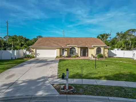 8432 Palm Lakes Court Sarasota FL 34243