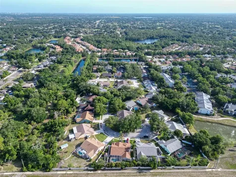 8432 Palm Lakes Court Sarasota FL 34243