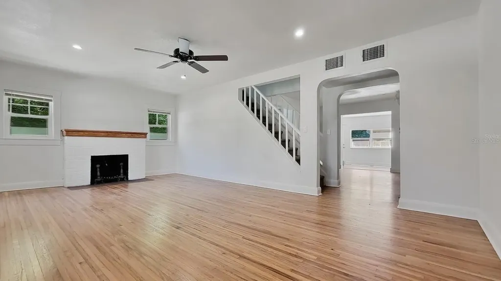 3104 W Lambright Street Tampa FL 33614
