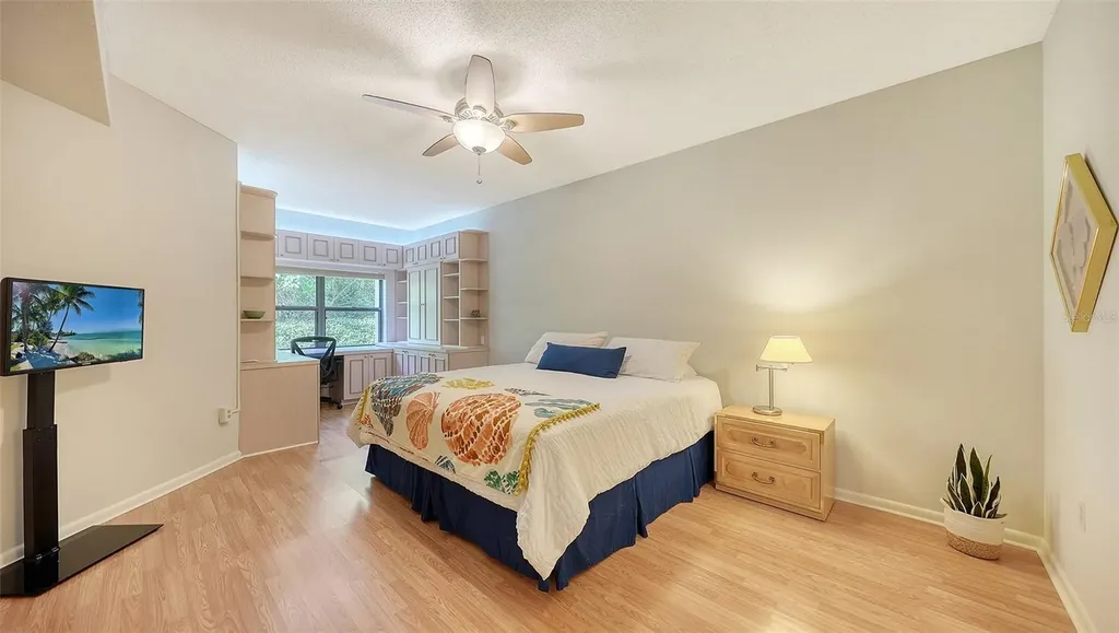 1632 Starling Drive Sarasota FL 34231